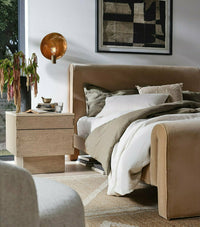 Michelle Bed, Camel